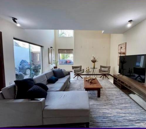 Sobrado, 3 quartos, 220 m² - Foto 1